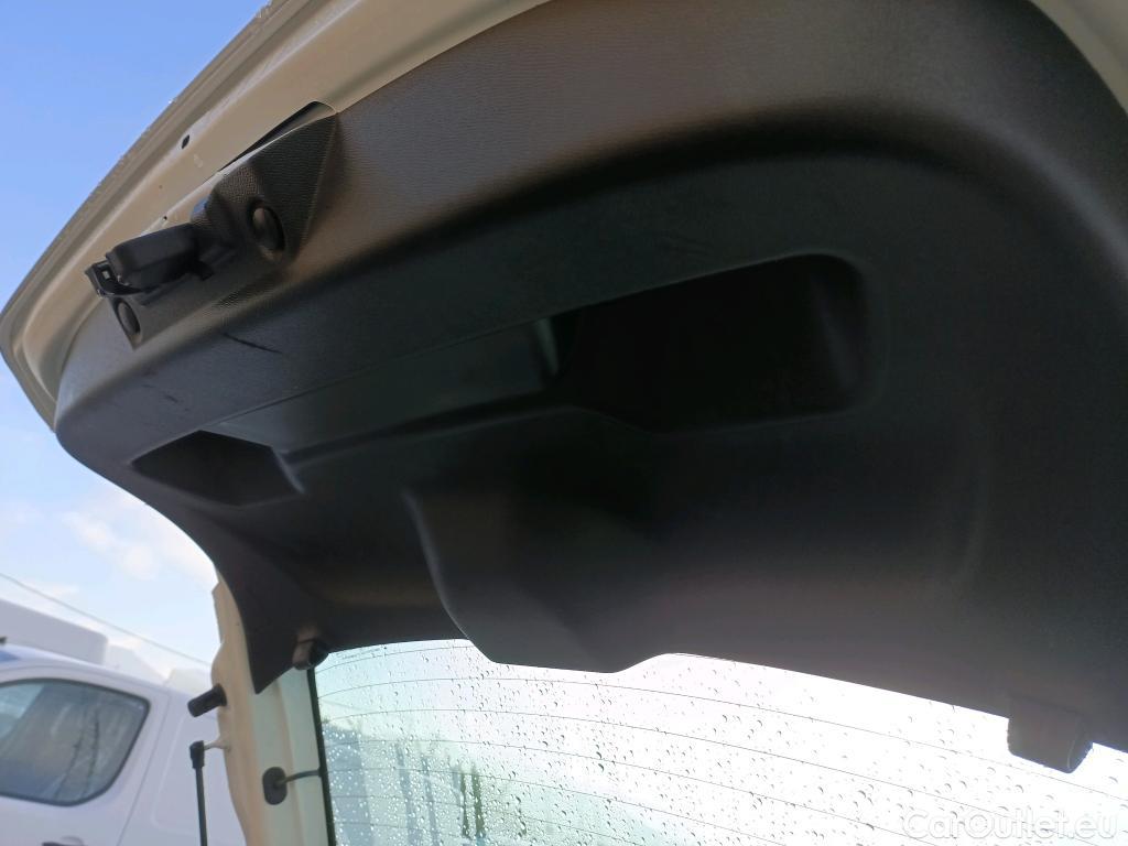  Opel  Corsa OPEL  / 2019 / 5P / berlina con portón 1.2T XHL 74kW (100CV) Edition (AC) #5