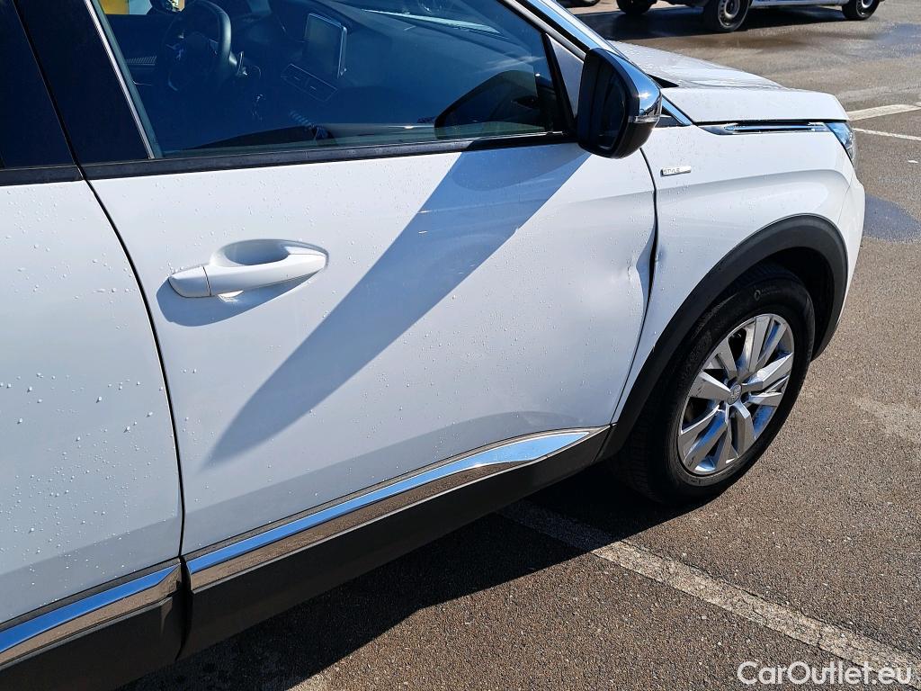  Peugeot  3008 PEUGEOT  / 2016 / 5P / todoterreno 1.5 BlueHDi 96kW (130CV) S&S Style EAT8 #1