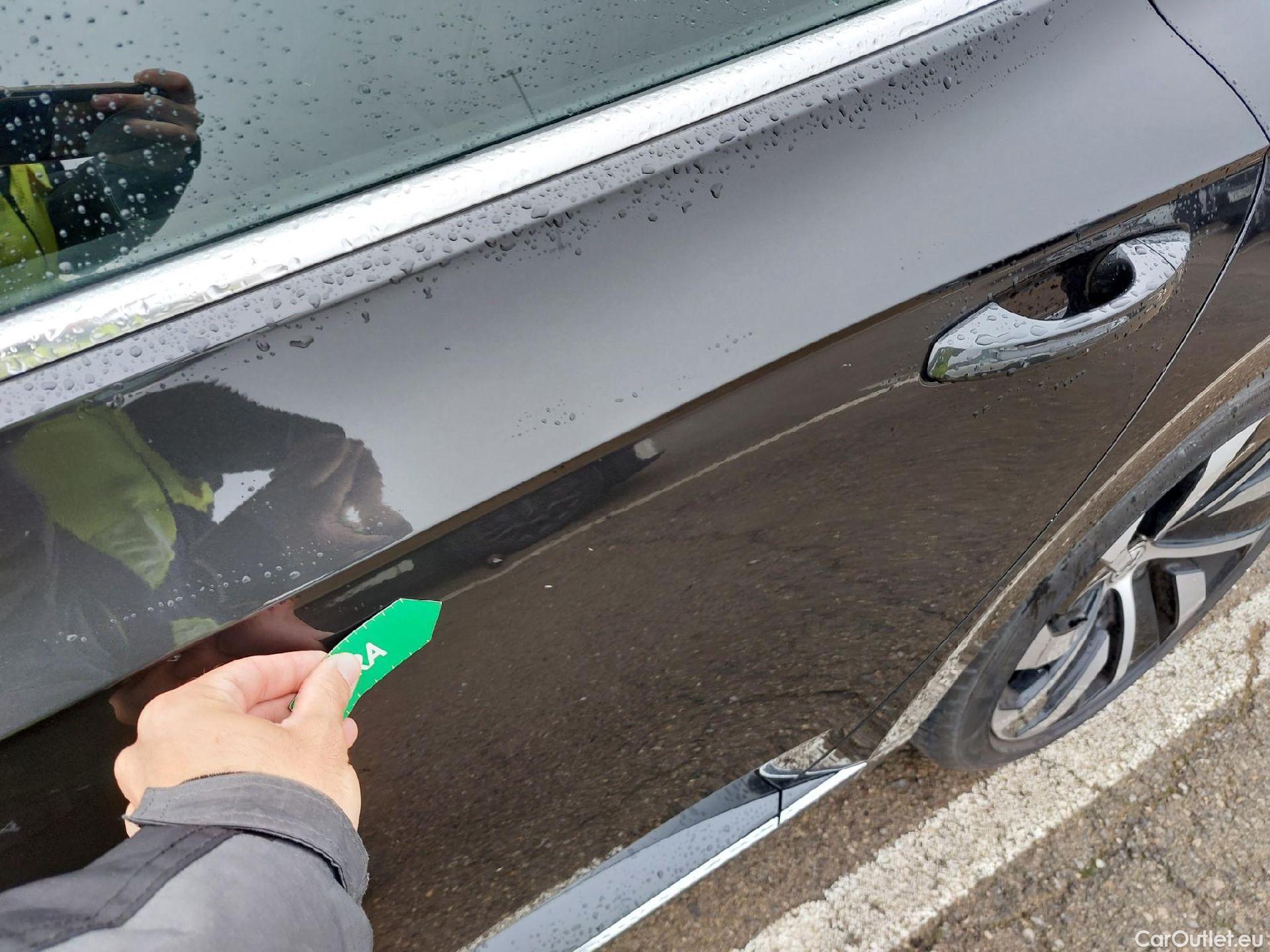  Volkswagen  Arteon VOLKSWAGEN  / 2017 / 5P / berlina con portón R-Line 2.0 TDI 110kW (150CV) DSG #11