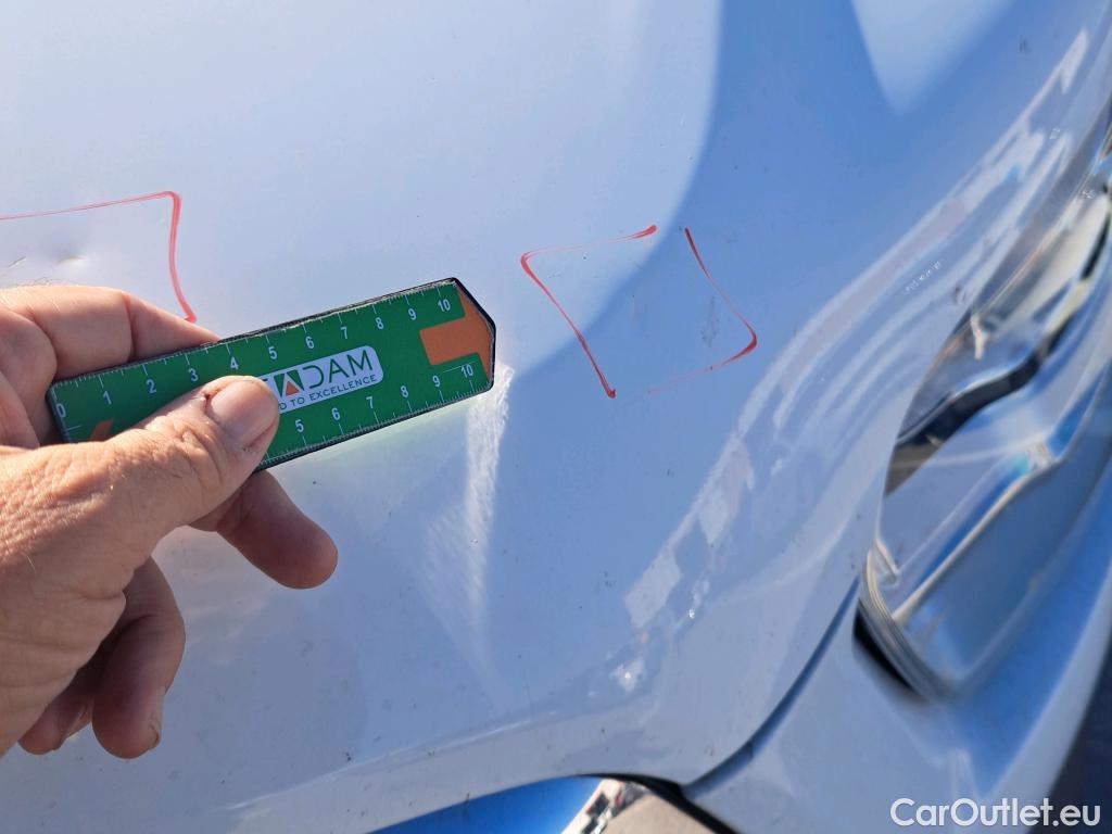  Ford  Transit FORD  / 2013 / 4P / furgón 350 96kW L2H2 Van Trend FWD #70