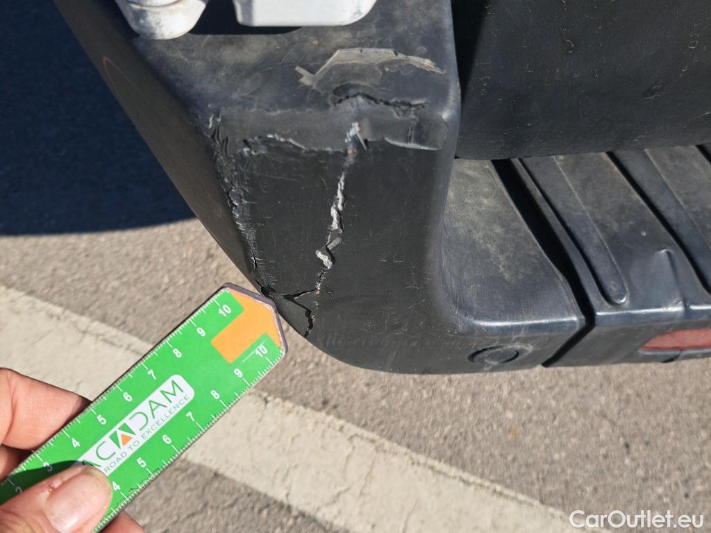  Ford  Transit FORD  / 2013 / 4P / furgón 350 96kW L2H2 Van Trend FWD #17