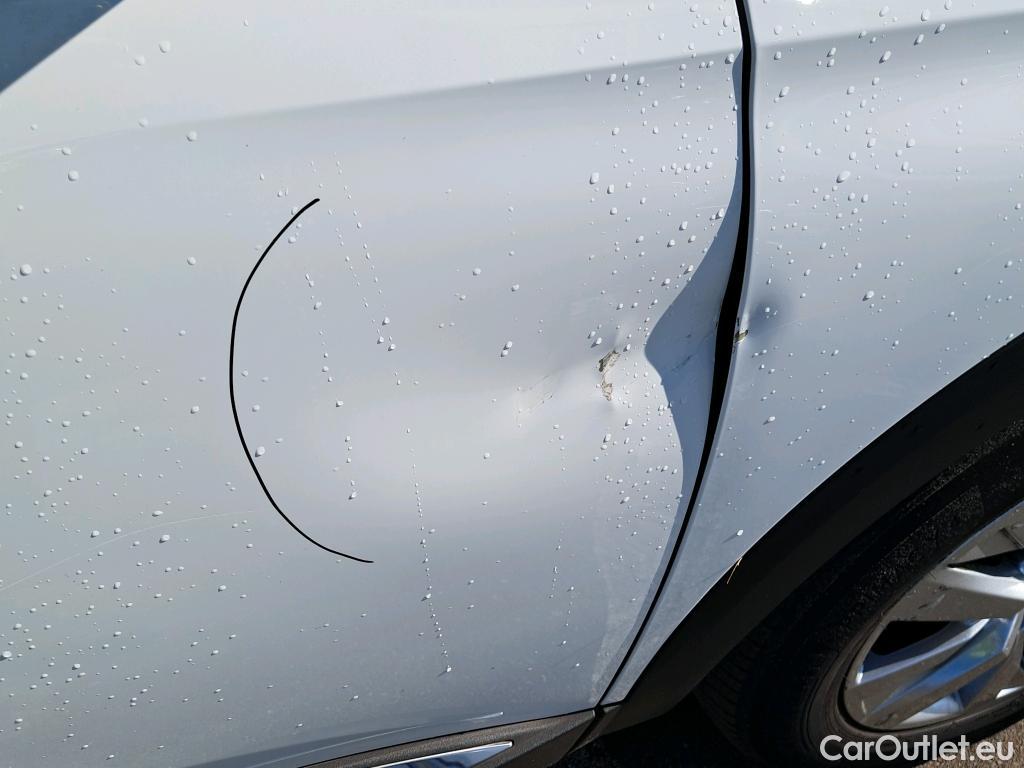  Peugeot  3008 PEUGEOT  / 2016 / 5P / todoterreno 1.5 BlueHDi 96kW (130CV) S&S Style EAT8 #2