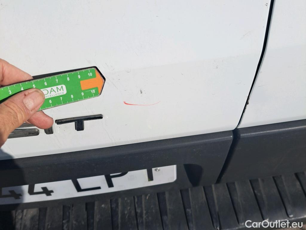  Ford  Transit FORD  / 2013 / 4P / furgón 350 96kW L2H2 Van Trend FWD #77