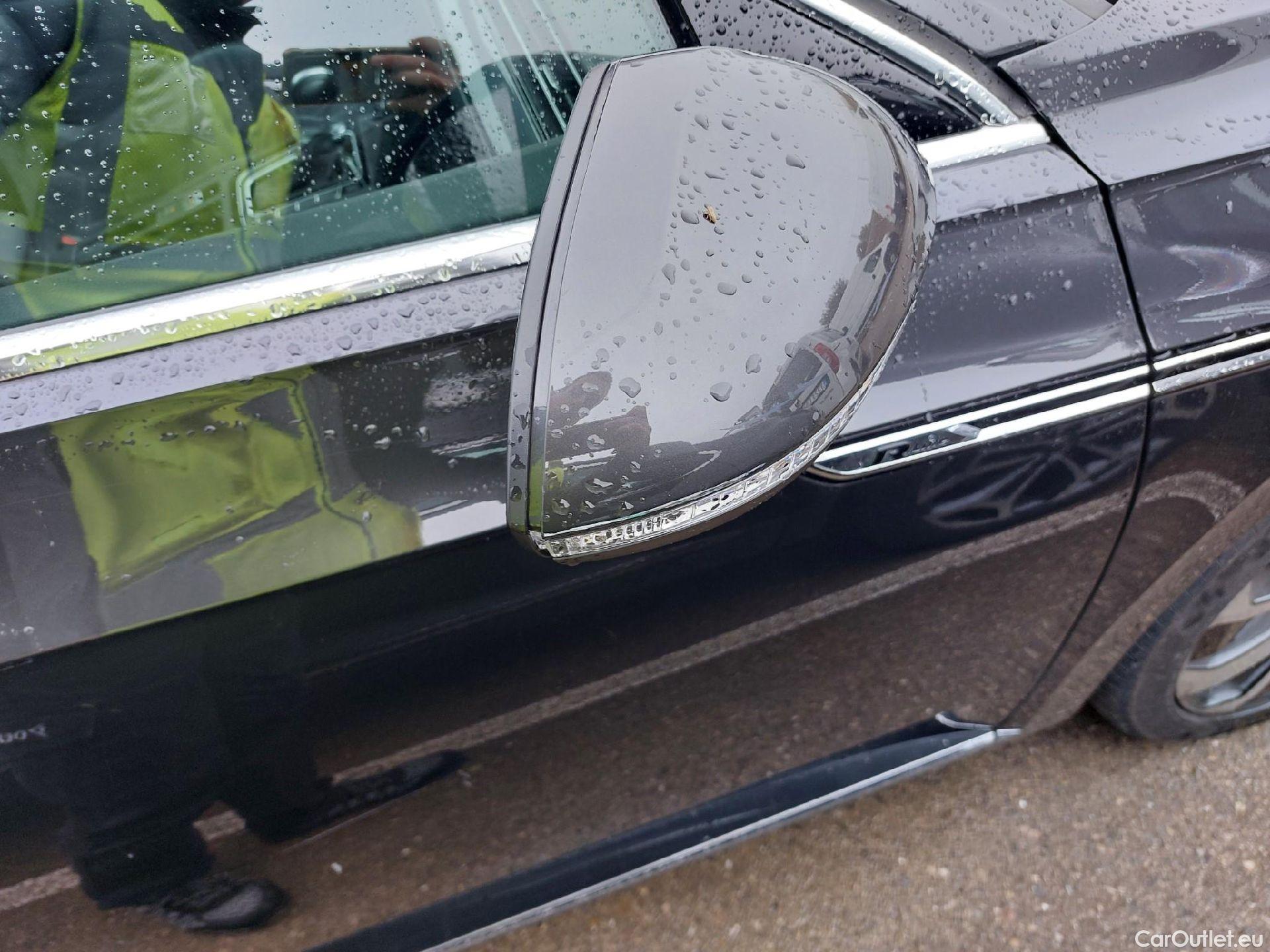  Volkswagen  Arteon VOLKSWAGEN  / 2017 / 5P / berlina con portón R-Line 2.0 TDI 110kW (150CV) DSG #27