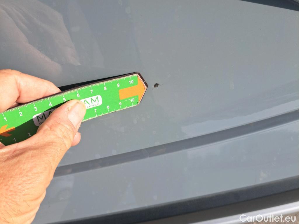  Nissan  Qashqai NISSAN  / 2021 / 5P / todoterreno DIG-T 116kW mHEV Xtronic Premiere Edit.(SL) #39