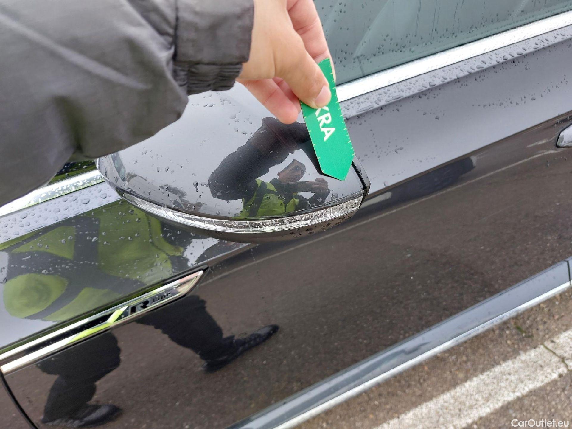  Volkswagen  Arteon VOLKSWAGEN  / 2017 / 5P / berlina con portón R-Line 2.0 TDI 110kW (150CV) DSG #10