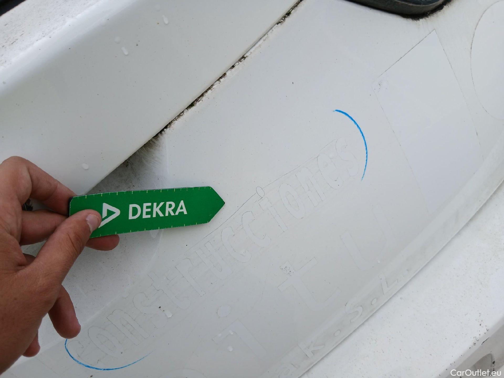  Toyota  Auris TOYOTA  / 2015 / 5P / berlina con portón 1.8 140H Hybrid Business #24