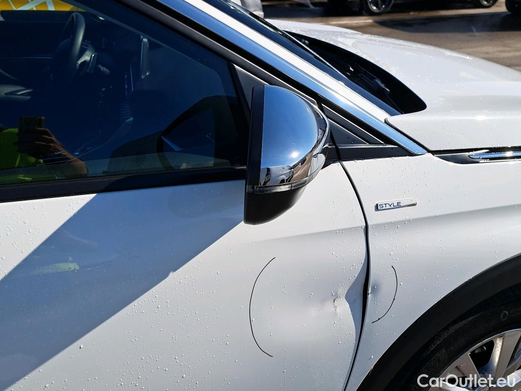  Peugeot  3008 PEUGEOT  / 2016 / 5P / todoterreno 1.5 BlueHDi 96kW (130CV) S&S Style EAT8 #5