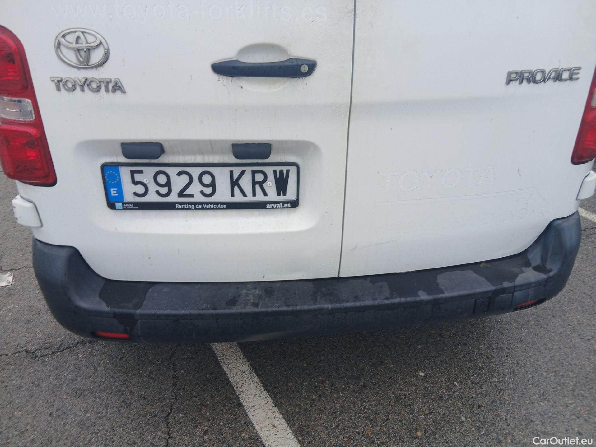  Toyota  Proace TOYOTA  / 2016 / 4P / furgón FU. MEDIO (L1) 2.0D 90kW COMFORT CARGA + #31