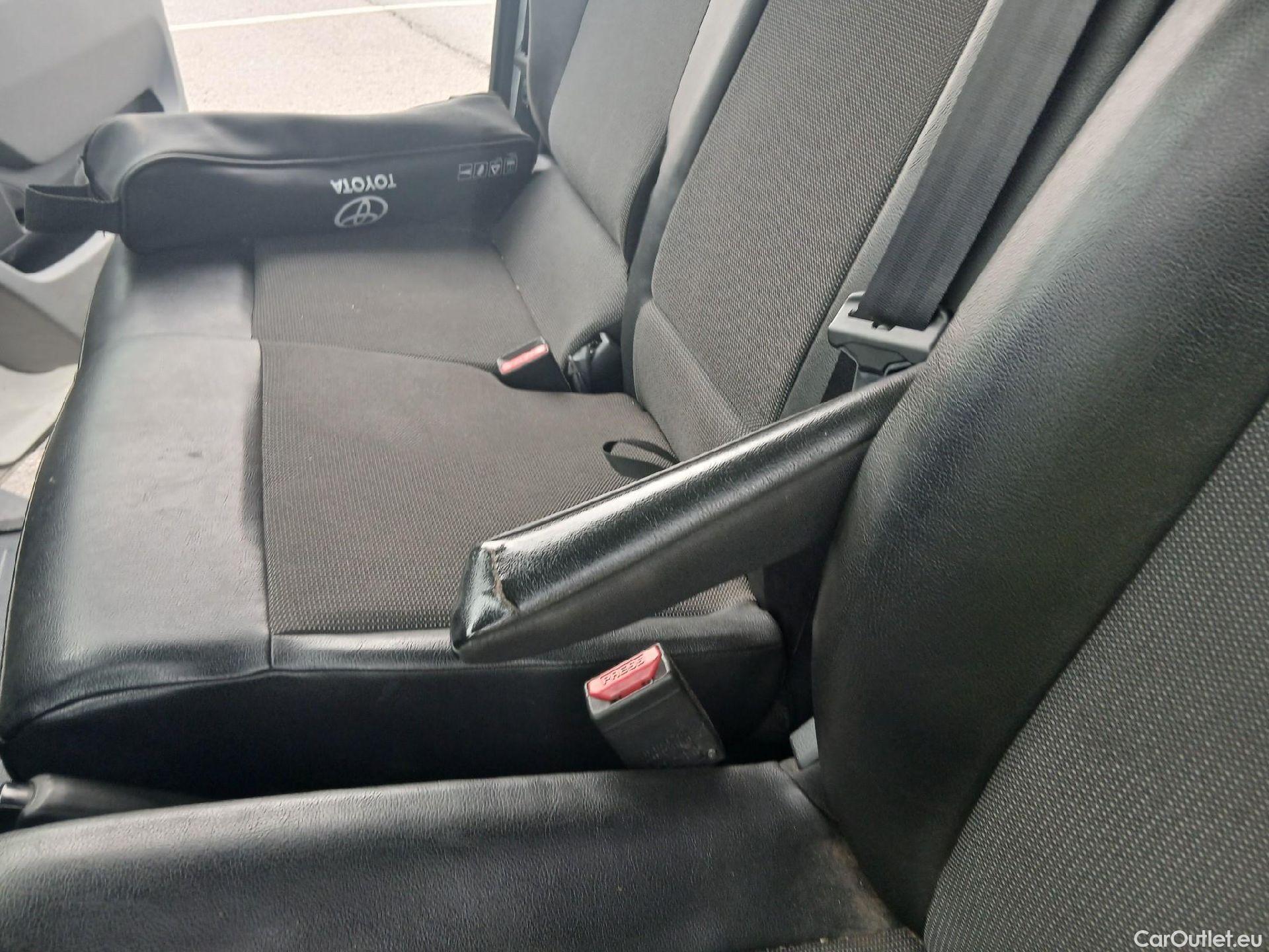  Toyota  Proace TOYOTA  / 2016 / 4P / furgón FU. MEDIO (L1) 2.0D 90kW COMFORT CARGA + #5