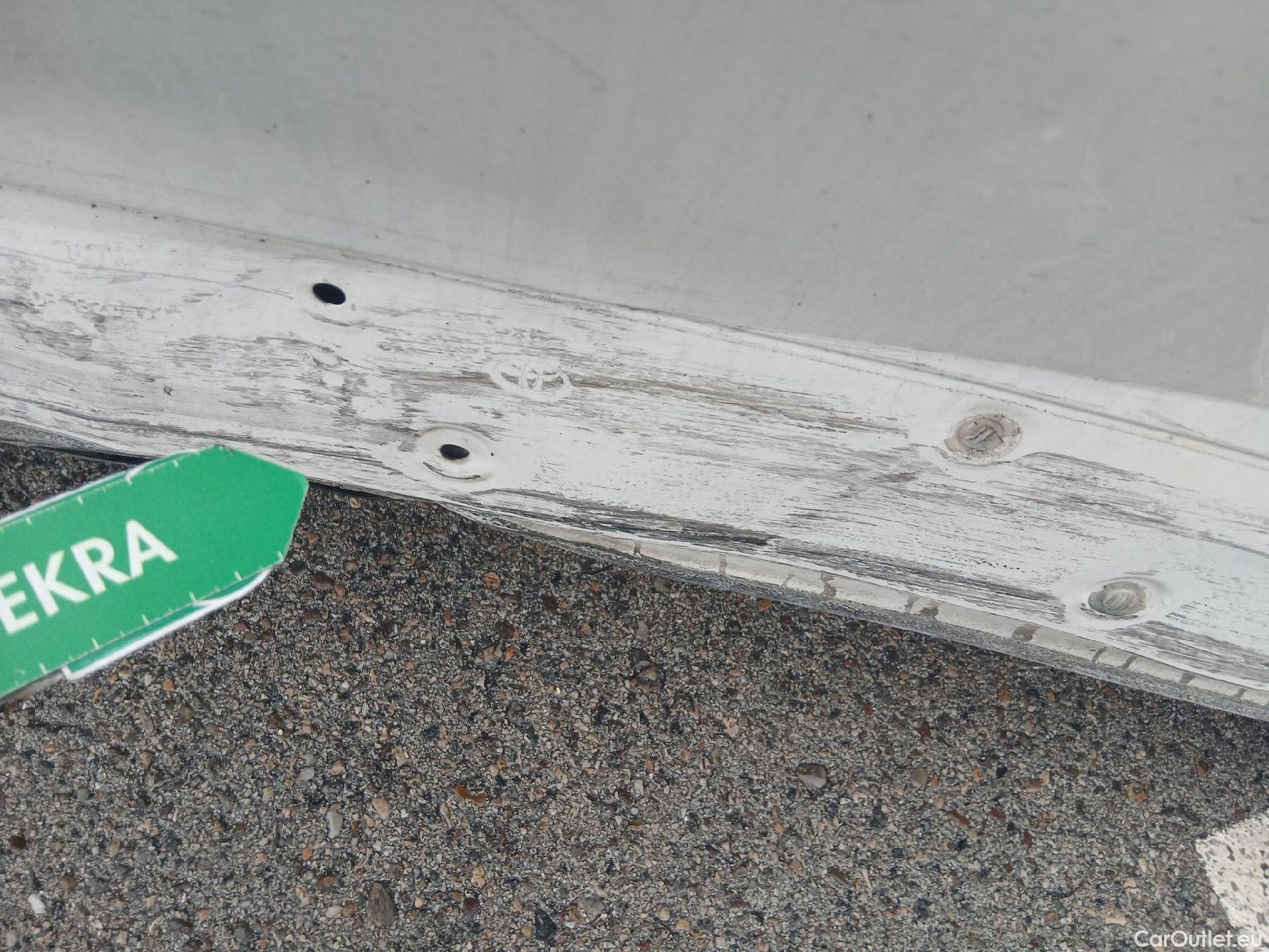  Toyota  Proace TOYOTA  / 2016 / 4P / furgón FU. MEDIO (L1) 2.0D 90kW COMFORT CARGA + #42