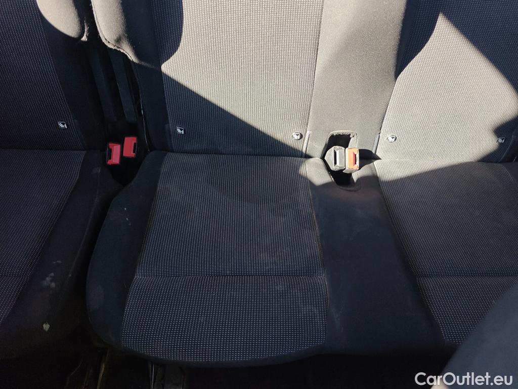  Peugeot  RIFTER PEUGEOT  / 2018 / 5P / combi Active Pack Business Std. BlueHDi 100 #40