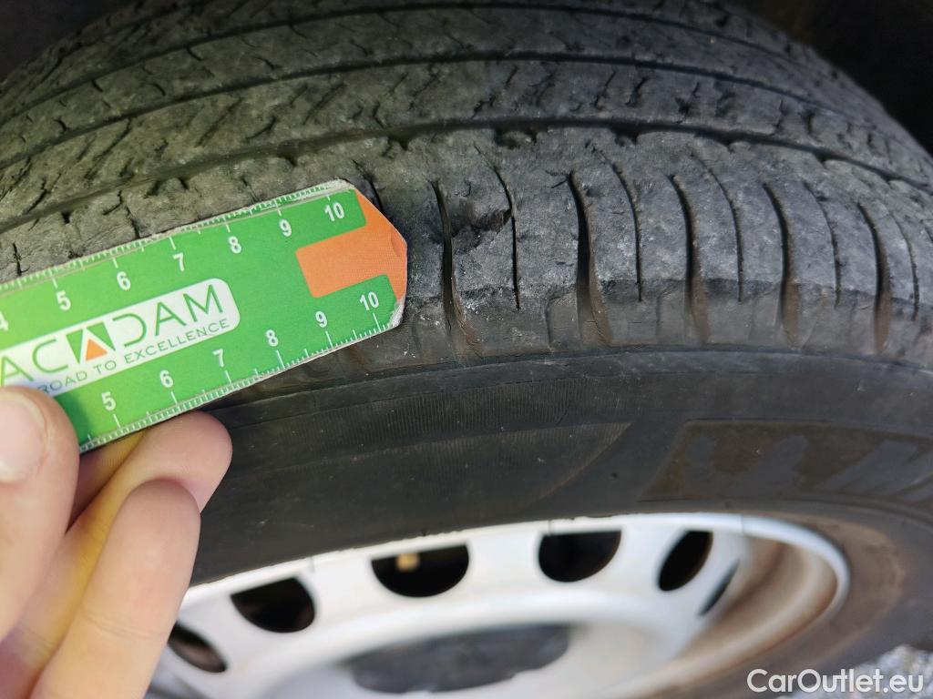  Peugeot  RIFTER PEUGEOT  / 2018 / 5P / combi Active Pack Business Std. BlueHDi 100 #30