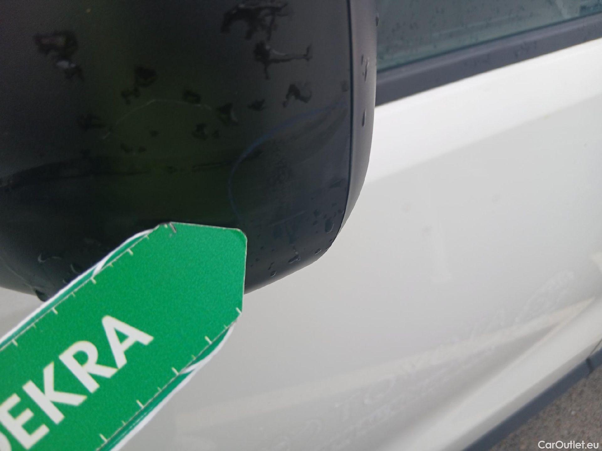  Toyota  Proace TOYOTA  / 2016 / 4P / furgón FU. MEDIO (L1) 2.0D 90kW COMFORT CARGA + #18