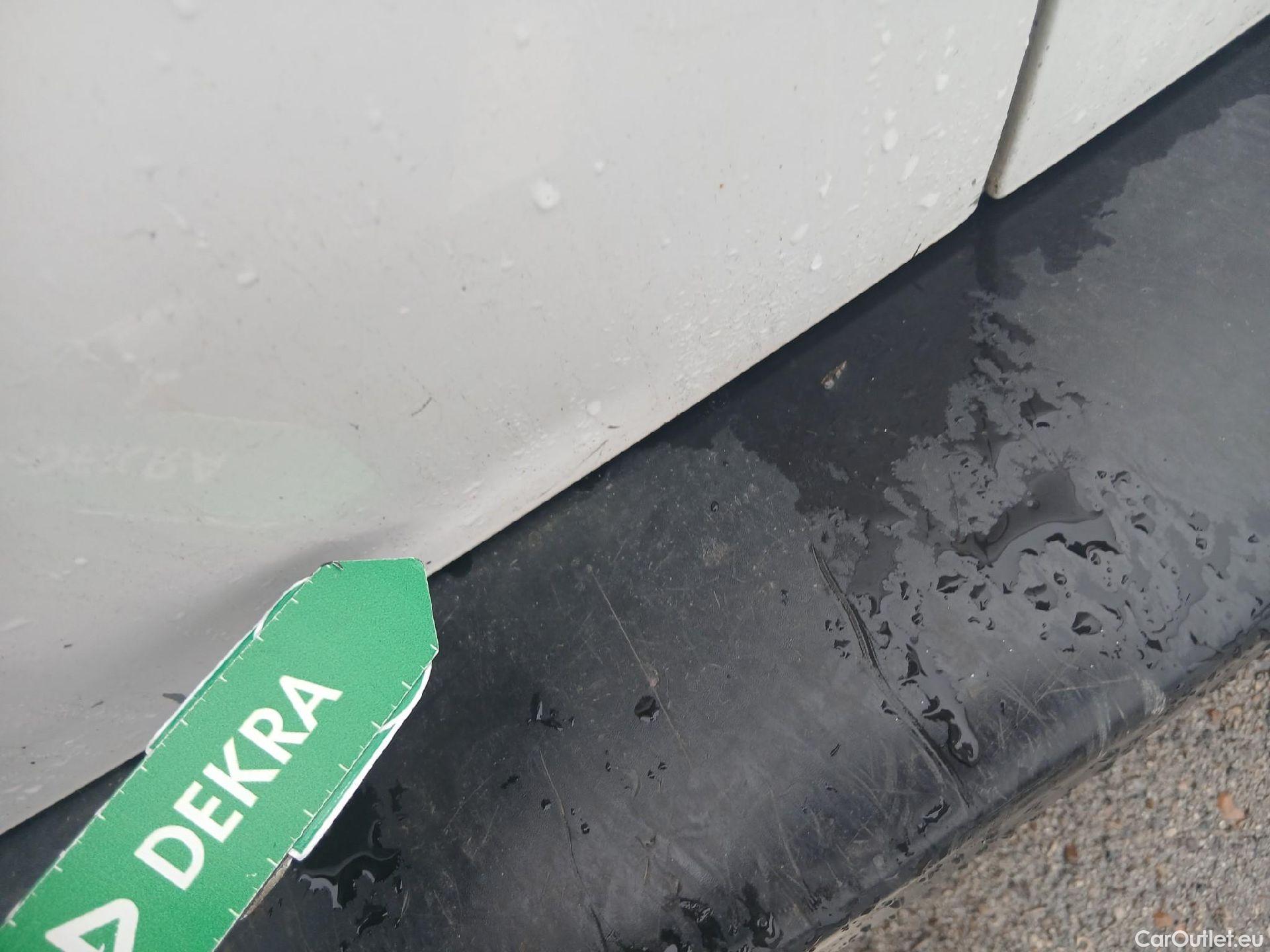  Toyota  Proace TOYOTA  / 2016 / 4P / furgón FU. MEDIO (L1) 2.0D 90kW COMFORT CARGA + #28