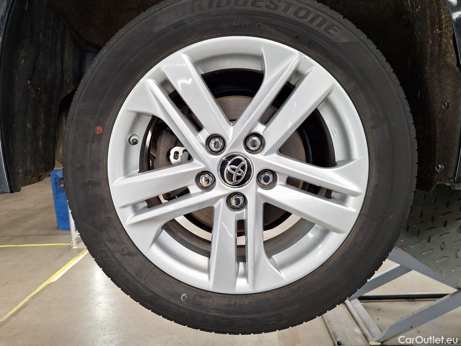  Toyota  Corolla Toyota,  TS '19, Toyota  Touring Sports 1.8 Hybrid Dynamic e #7