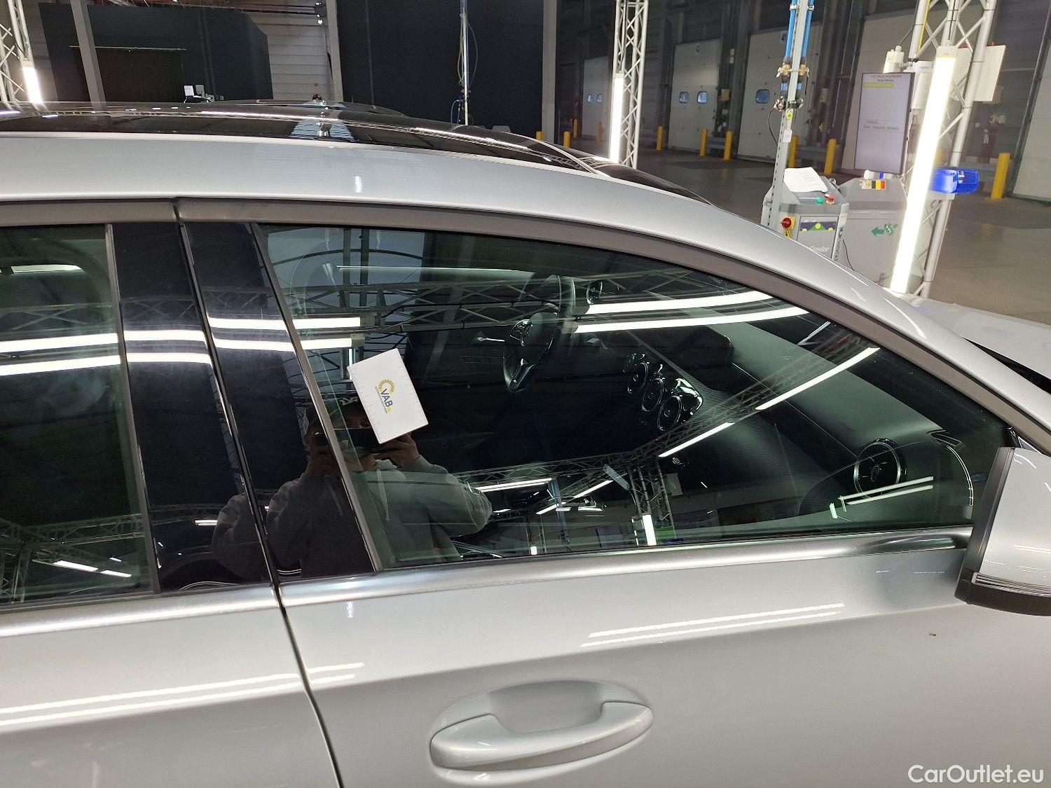  Mercedes  A-Klasse Mercedes, A-Class Ber '18 PHEV, Mercedes-Benz  Limousine A 250e Business S #24