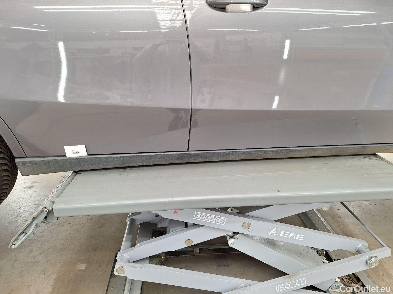  Mercedes  A-Klasse Mercedes, A-Class Berline '18, Mercedes-Benz  Limousine A 180d DCT Busine #3