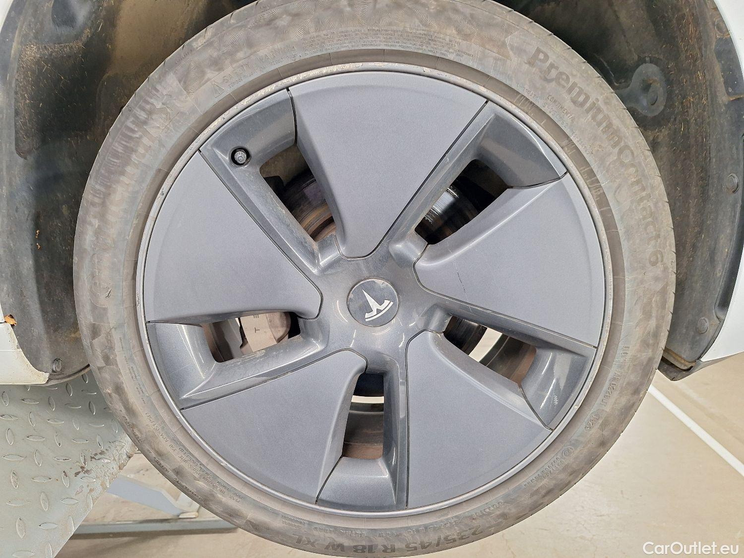  Tesla  Model 3 Tesla,  '18 BEV, Tesla  Long-Range Dual Motor AWD 4d #9