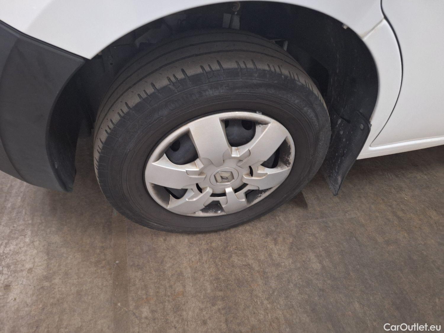  Renault  Master Renault, _ '14, Renault  L2H2 dCi 145 Energy - 3.5T Grand Co #33