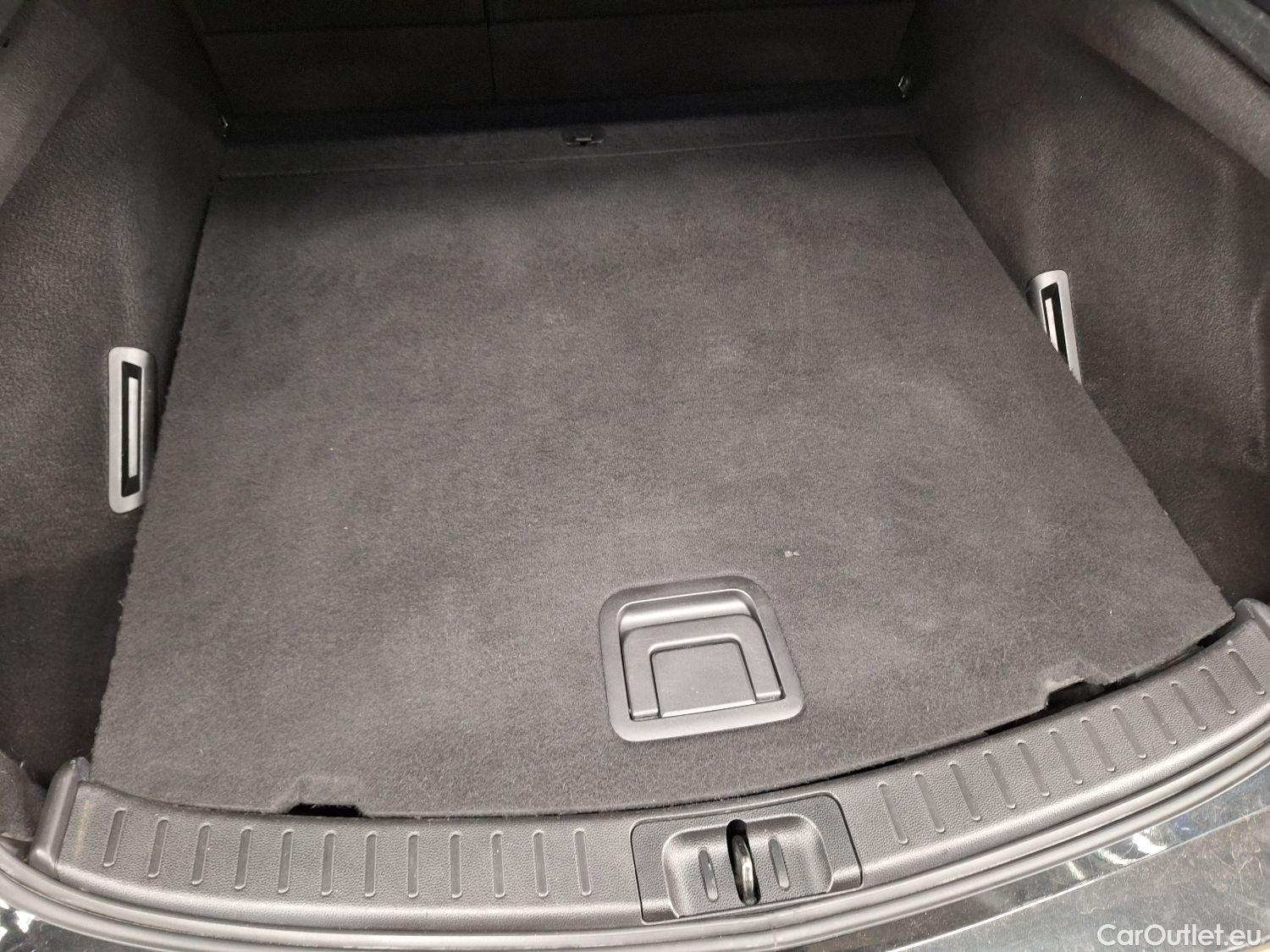  Toyota  Corolla Toyota,  TS '19, Toyota  Touring Sports 1.8 Hybrid Dynamic P #42