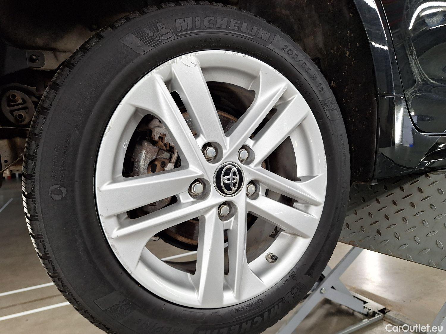  Toyota  Corolla Toyota,  TS '19, Toyota  Touring Sports 1.8 Hybrid Dynamic P #8