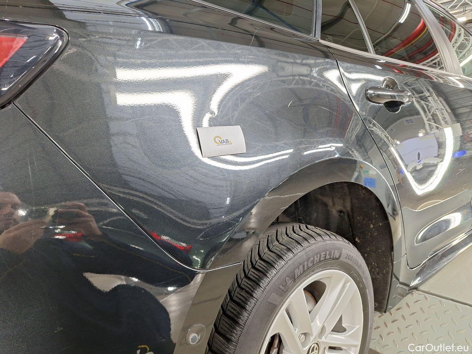  Toyota  Corolla Toyota,  TS '19, Toyota  Touring Sports 1.8 Hybrid Dynamic P #19