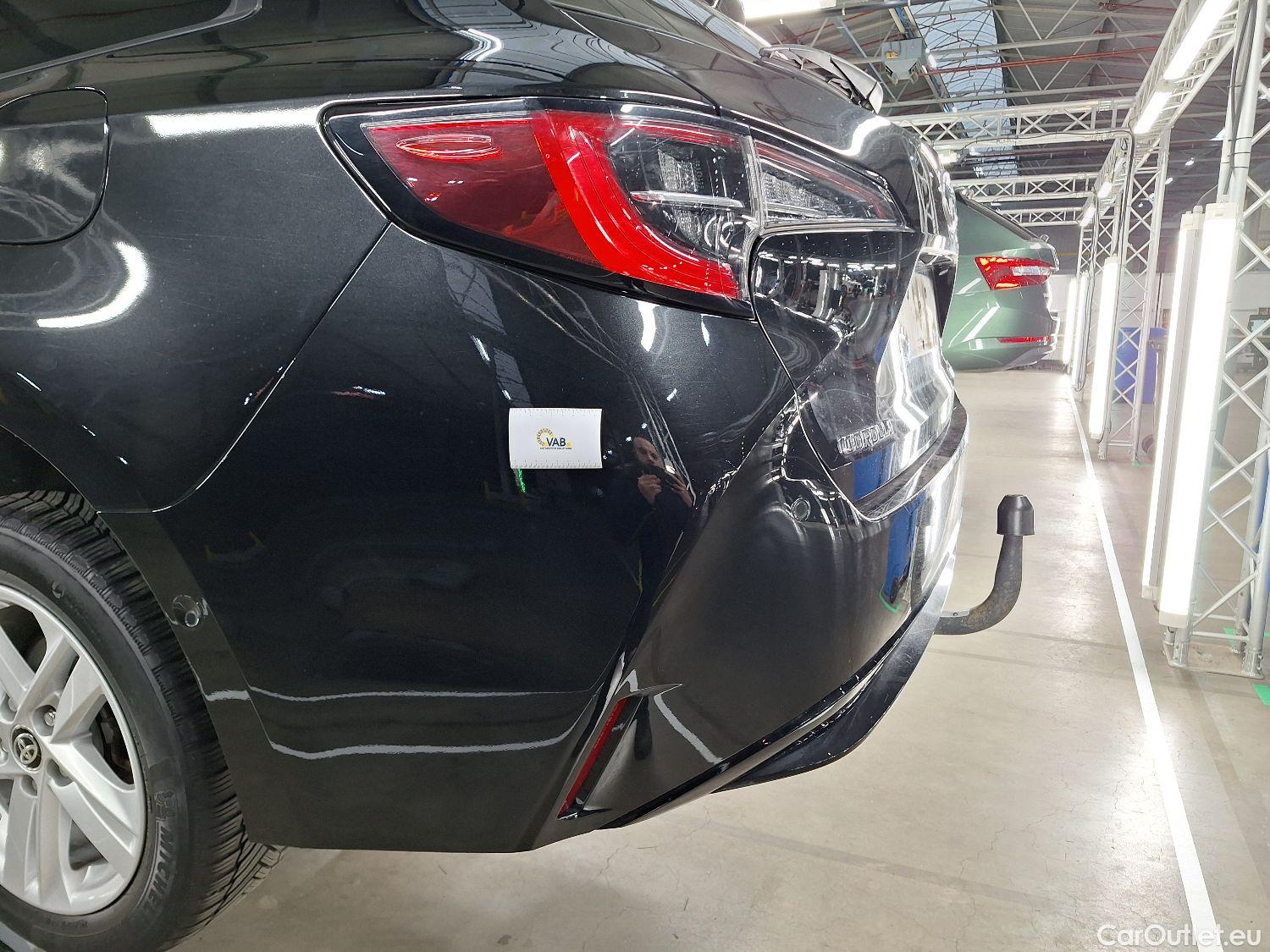  Toyota  Corolla Toyota,  TS '19, Toyota  Touring Sports 1.8 Hybrid Dynamic P #23