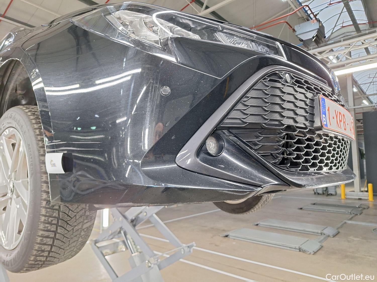  Toyota  Corolla Toyota,  TS '19, Toyota  Touring Sports 1.8 Hybrid Dynamic P #11