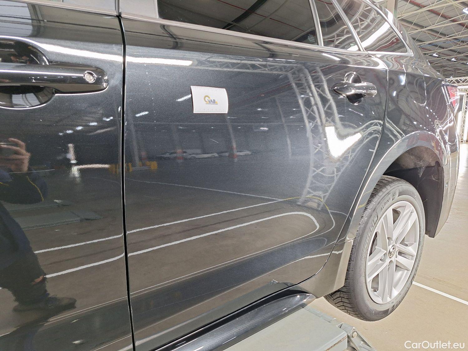  Toyota  Corolla Toyota,  TS '19, Toyota  Touring Sports 1.8 Hybrid Dynamic P #29