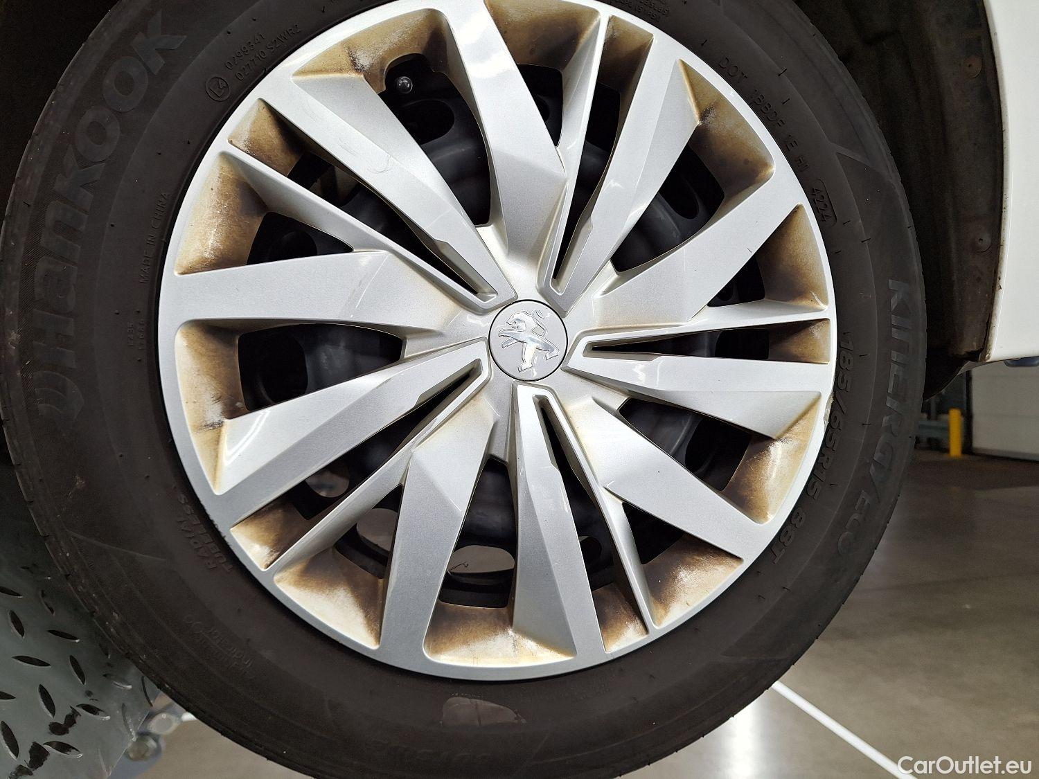  Peugeot  208 Peugeot,  '19, Peugeot  1.5 BlueHDi 100 MAN6 S&S Active 5d #1