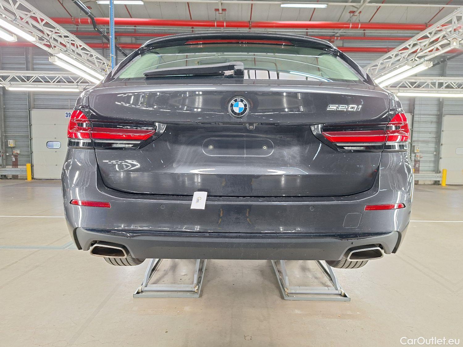  Bmw  Serie 5 BMW, 5-serie To FL'20, BMW 5 Reeks Touring 520i Aut. (120 kW) 5d #25