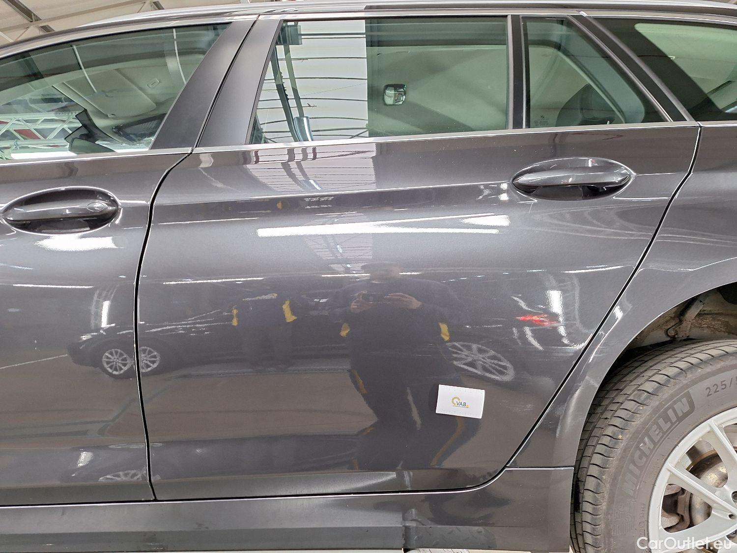  Bmw  Serie 5 BMW, 5-serie To FL'20, BMW 5 Reeks Touring 520i Aut. (120 kW) 5d #31