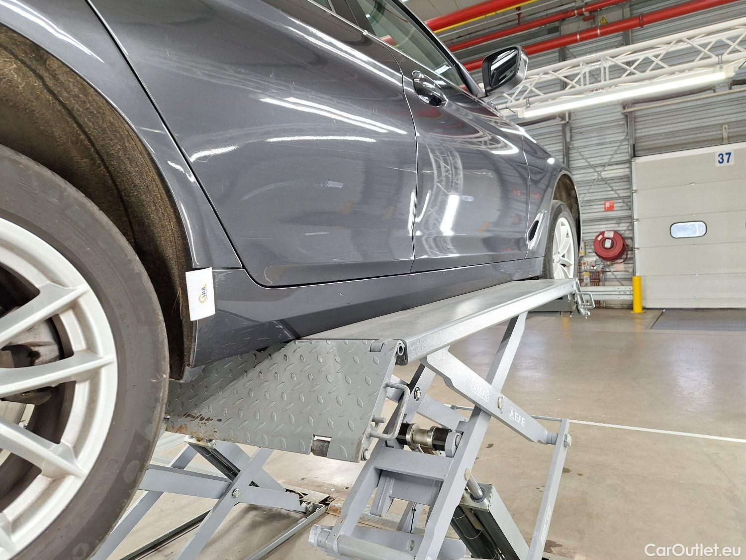  Bmw  Serie 5 BMW, 5-serie To FL'20, BMW 5 Reeks Touring 520i Aut. (120 kW) 5d #3