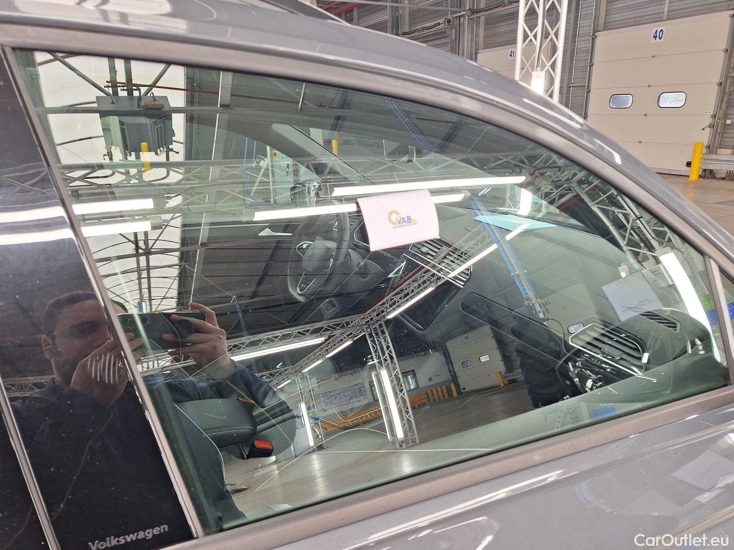  Volkswagen  Tiguan VW,  FL'20, Volkswagen  1.4 eHybrid DSG Platinum 5d #20