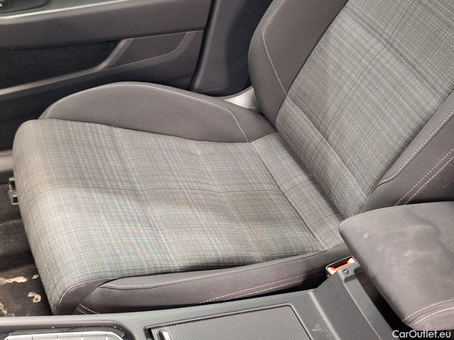  Volkswagen  Passat VW,  Variant FL'19, Volkswagen  Variant 2.0 TDI 90kW DSG Style B #28