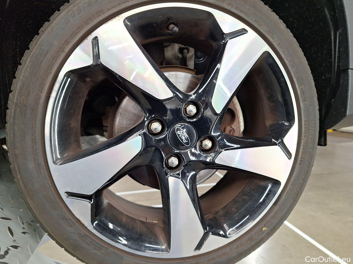  Ford  Fiesta Ford,  '17, Ford  1.0i EcoBoost MHEV 92kW Active 5d #1