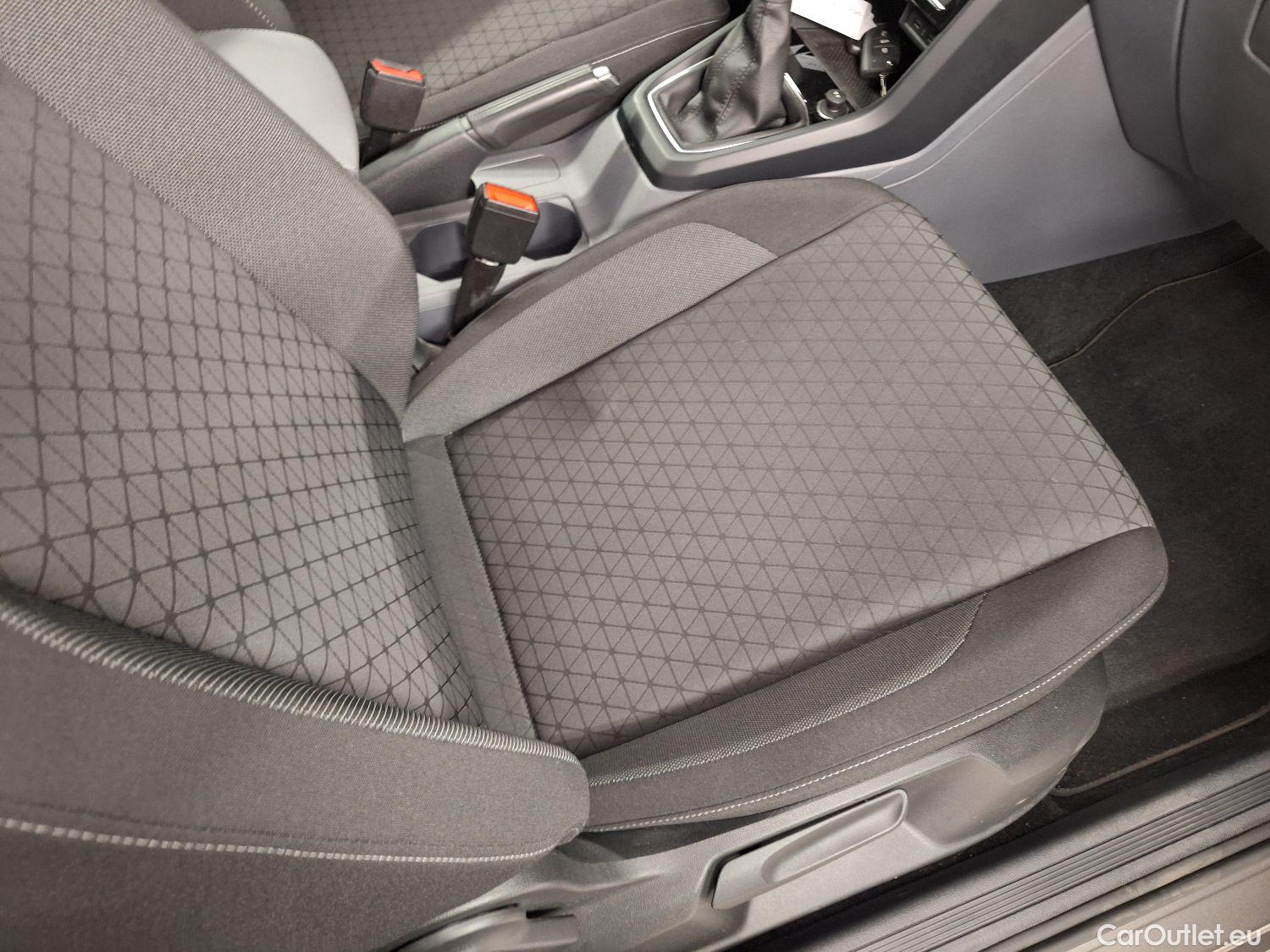  Volkswagen  T-CROSS VW,  '18, Volkswagen  1.0 TSI OPF 85kW Life 5d #6