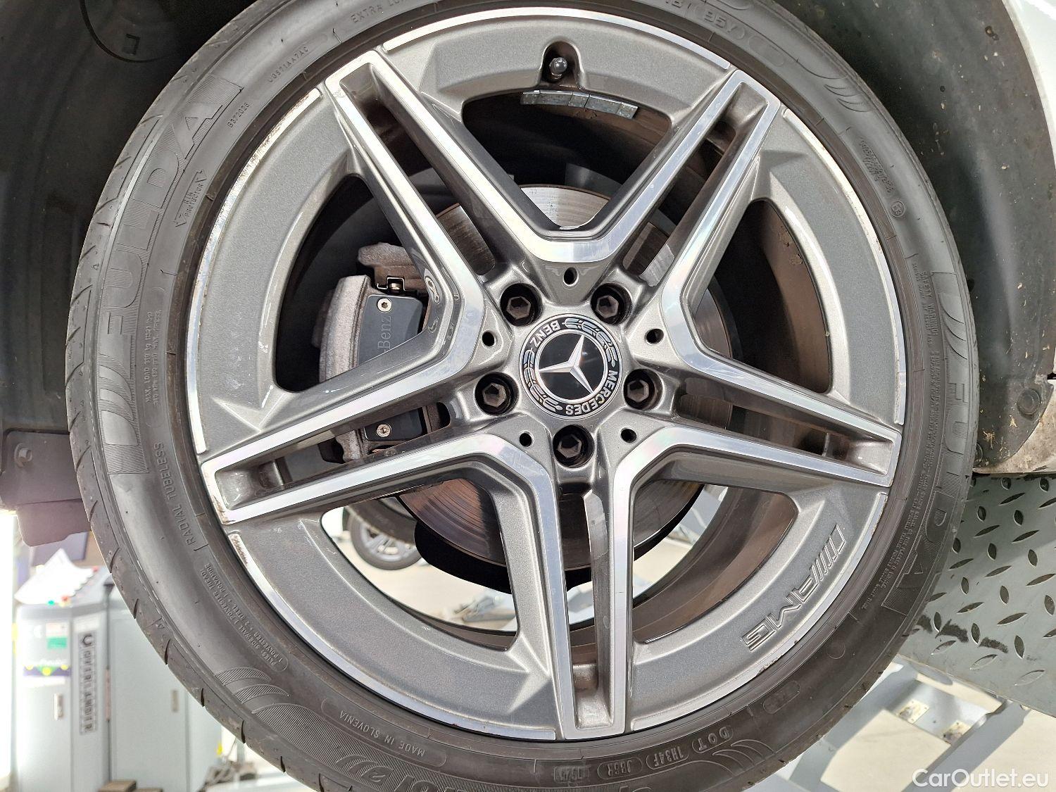  Mercedes  A-Klasse Mercedes, A-Class Berline '18, Mercedes-Benz  Limousine A 200 Business So #12