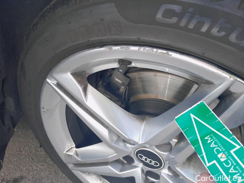  Audi  A4 AUDI  / 2019 / 4P / sedán S line 35 TDI 120kW (163CV) S tronic #4