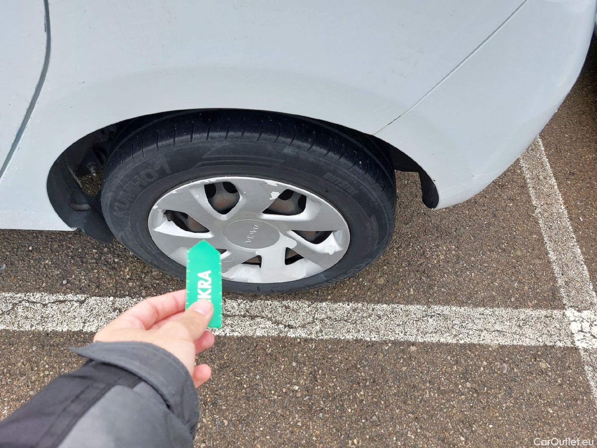  Dacia  Sandero DACIA  / 2016 / 5P / berlina con portón Essential TCE 66kW (90CV) GLP - SS #13