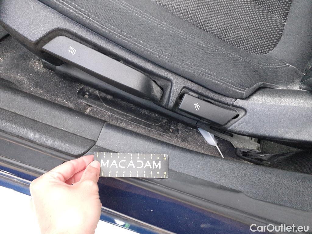  Bmw  Serie 3 BMW  / 2019 / 5P / familiar 318d Auto.Touring #32