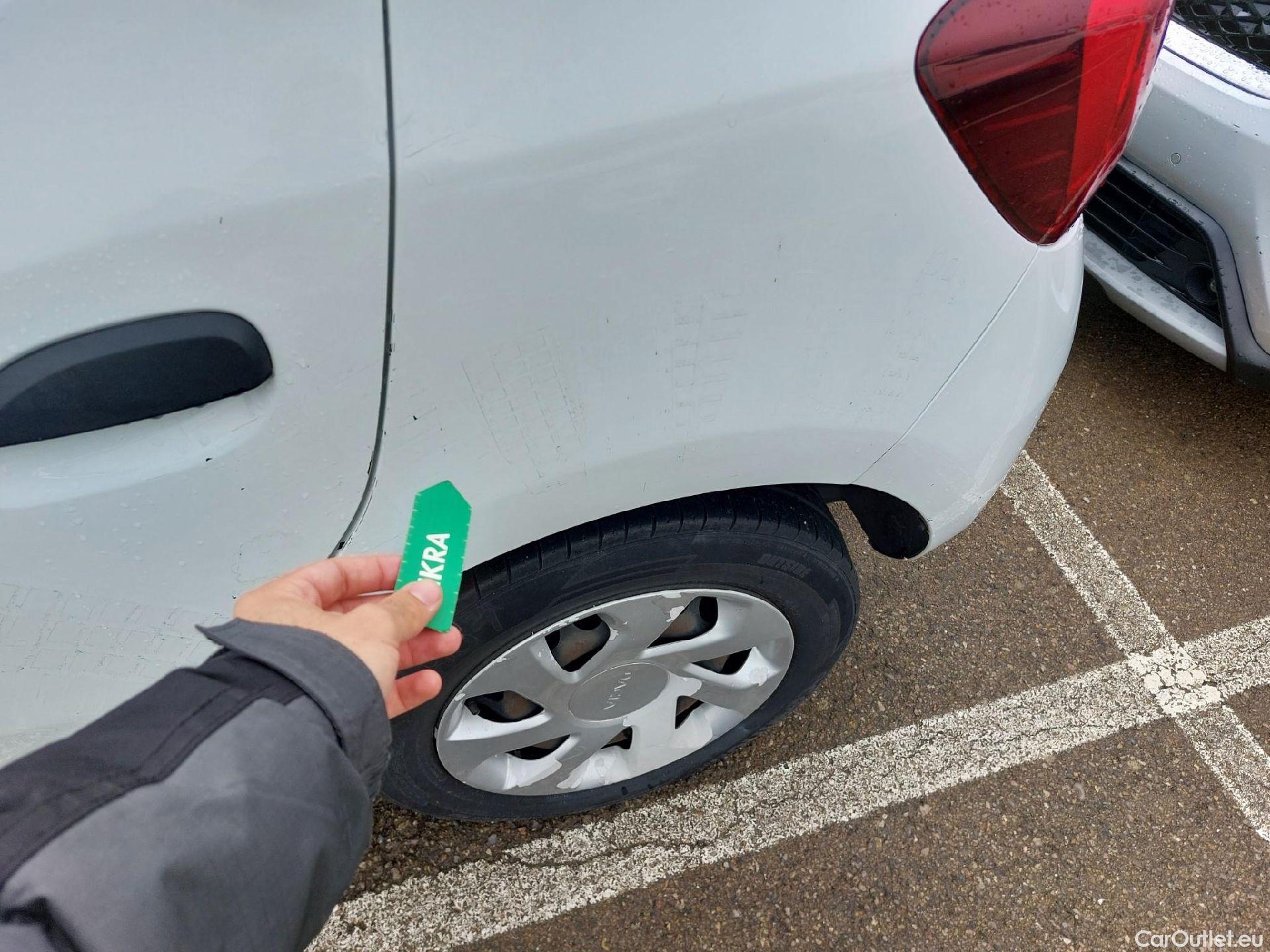  Dacia  Sandero DACIA  / 2016 / 5P / berlina con portón Essential TCE 66kW (90CV) GLP - SS #11