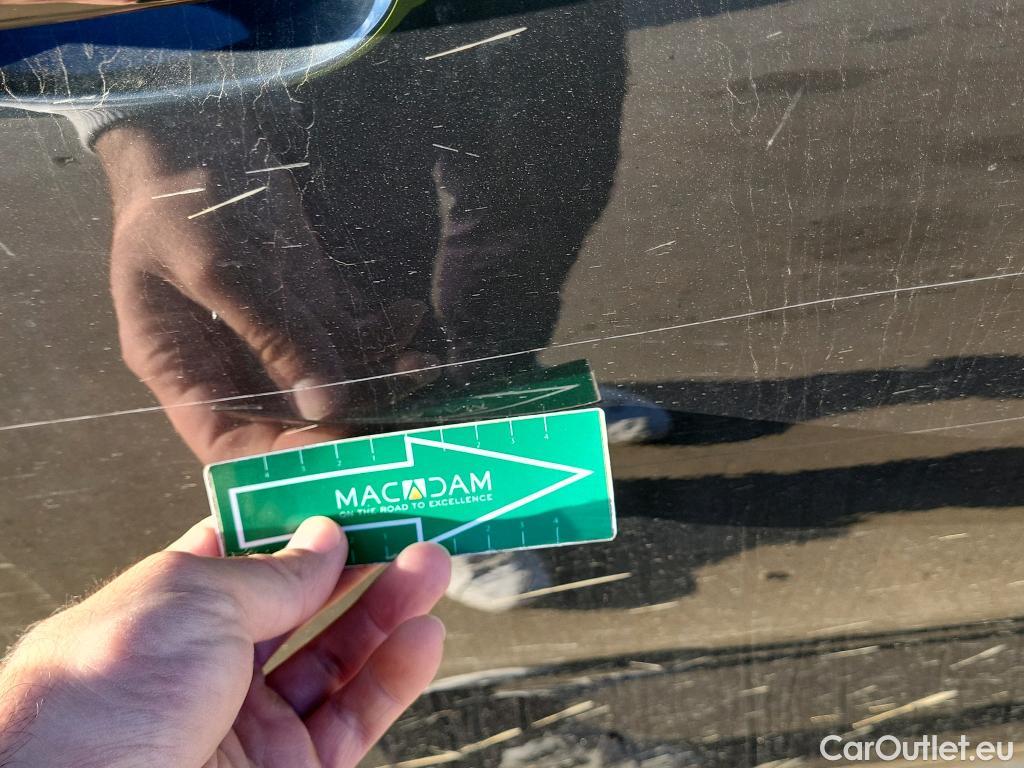  Audi  Q5 AUDI  / 2016 / 5P / todoterreno Design 35 TDI 120kW S tronic (AC) #4