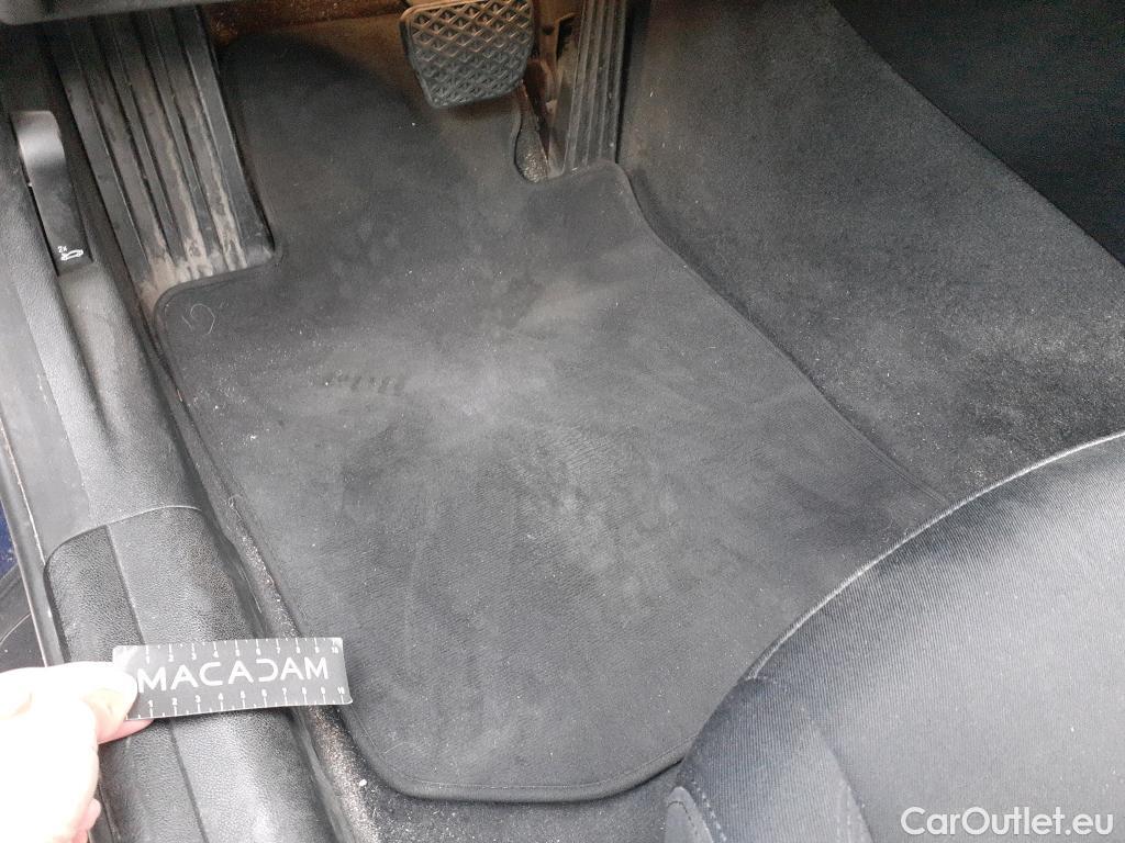  Bmw  Serie 3 BMW  / 2019 / 5P / familiar 318d Auto.Touring #31