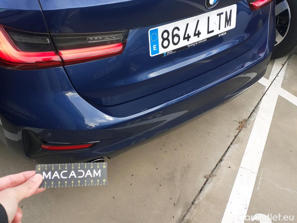  Bmw  Serie 3 BMW  / 2019 / 5P / familiar 318d Auto.Touring #26