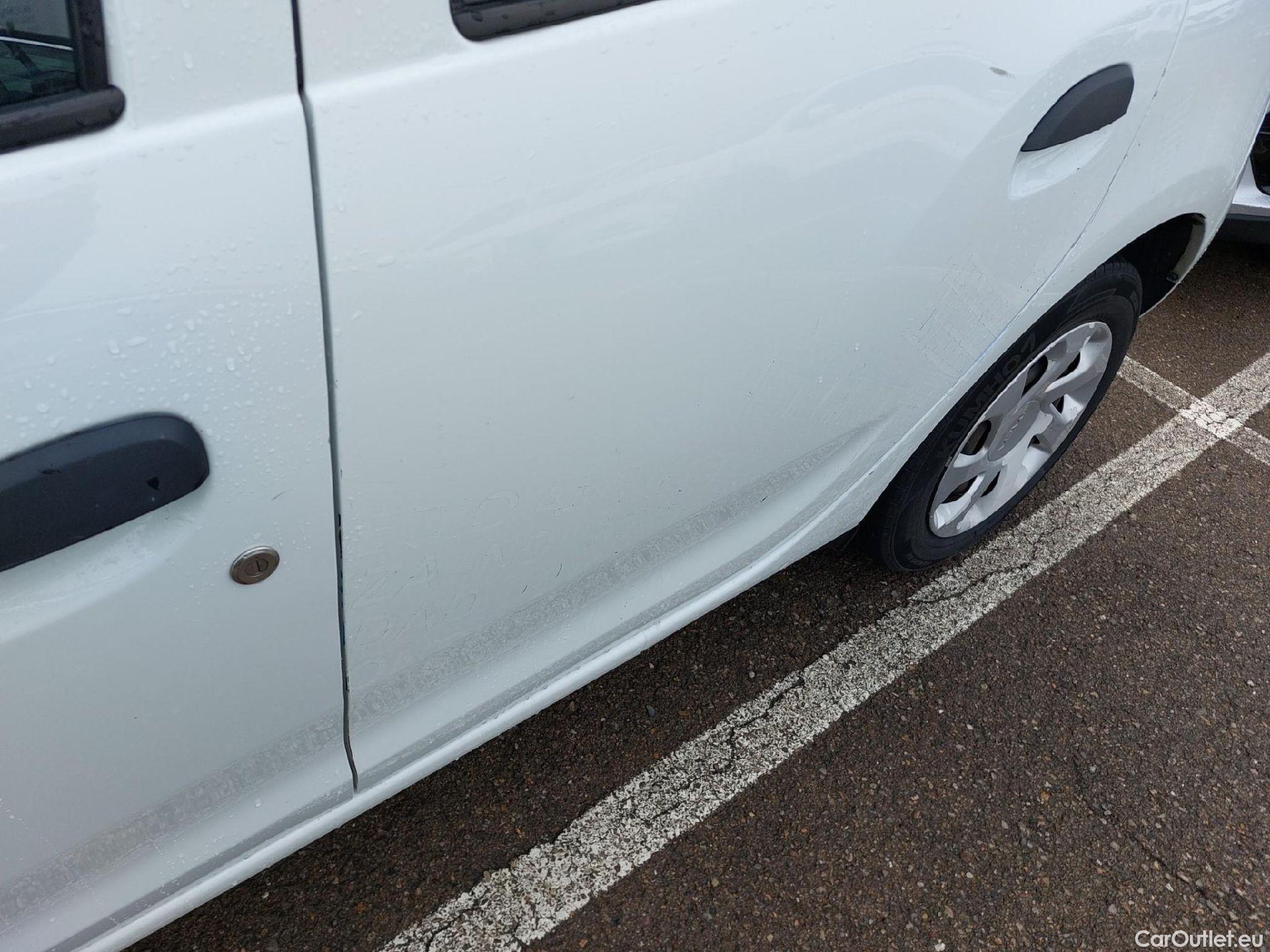  Dacia  Sandero DACIA  / 2016 / 5P / berlina con portón Essential TCE 66kW (90CV) GLP - SS #9