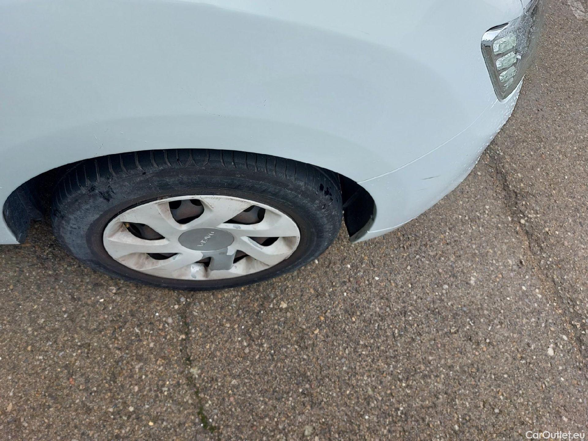  Dacia  Sandero DACIA  / 2016 / 5P / berlina con portón Essential TCE 66kW (90CV) GLP - SS #25