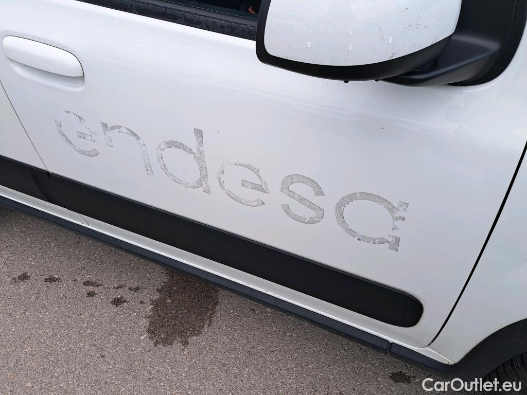  Fiat  Panda FIAT  / 2012 / 5P / berlina con portón 0,9 63kW (85CV) TwinAir 4x4 #12