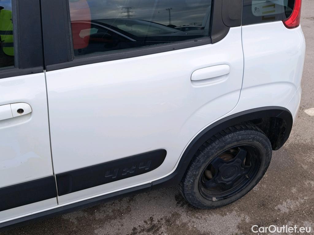  Fiat  Panda FIAT  / 2012 / 5P / berlina con portón 0,9 63kW (85CV) TwinAir 4x4 #15